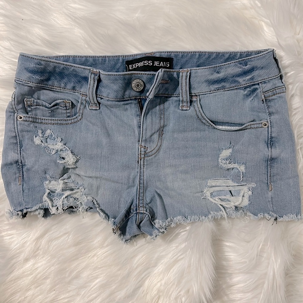 Express size 6 Jean shorts
